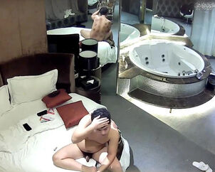Chinese cuple pummels under voyeur in motel